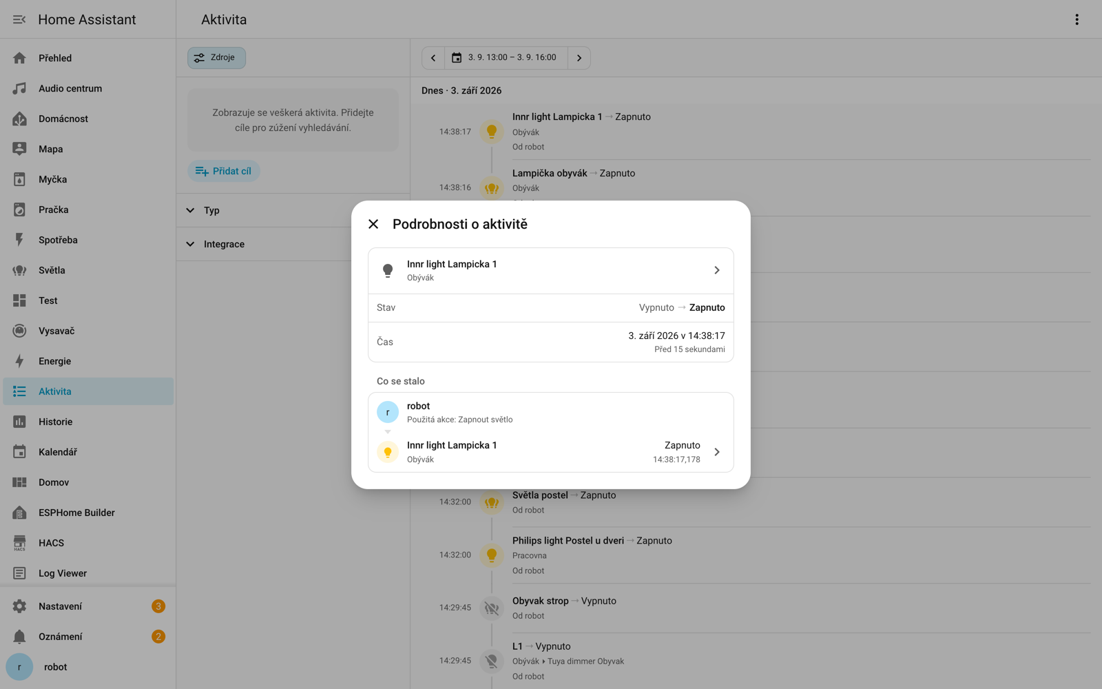 Dialog s detailem záznamu v Activity ukazující celý řetěz od spouštěče po změnu entity